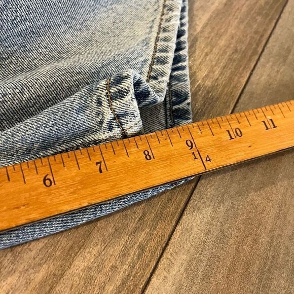 Vintage Levi 550 Light Wash Denim Shorts Men 36 - Picture 6 of 6